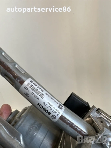 Мотор и връзка за предна чистачка за Peugeot 3008 1.2T (2022) 1397225072, снимка 3 - Части - 53616611