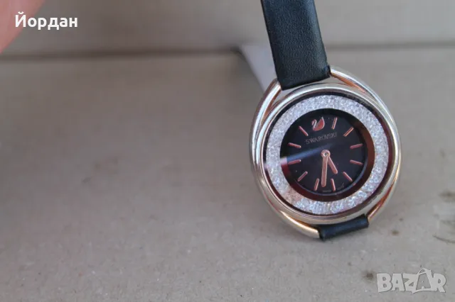 Дамски часовник ''Swarovski'' , снимка 4 - Дамски - 50349095