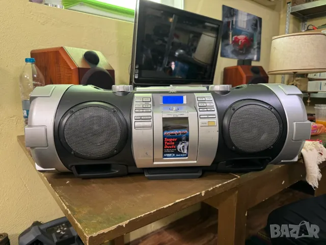 JVC RV-NB50 Boombox USB Ipod, снимка 1 - Аудиосистеми - 48921468