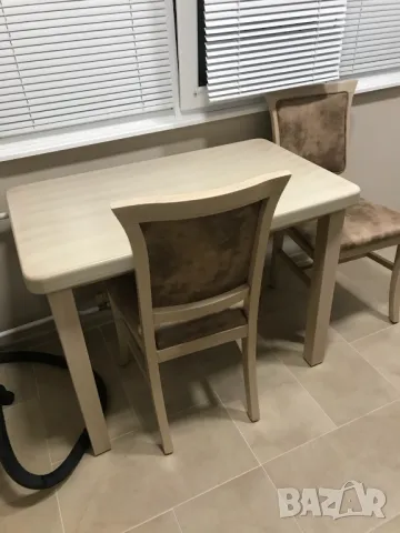 комплект от масив- маса с 4 стола, снимка 2 - Маси - 50232971