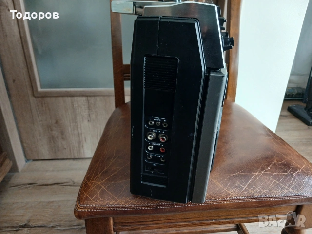 Ретро радиокасетофон Aiwa TPR 950A, снимка 3 - Радиокасетофони, транзистори - 54178641