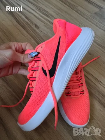 Дамски оригинални маратонки NIKE LUNARCONVERGE ! 39 н, снимка 4 - Маратонки - 49345592