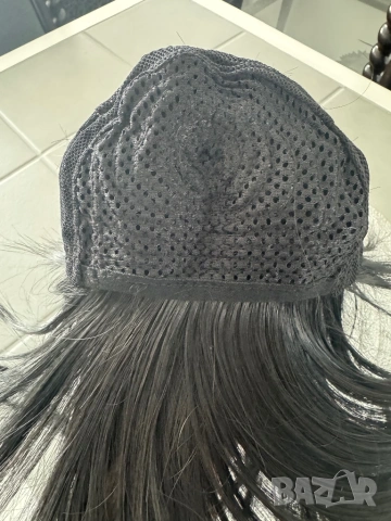 Късо тупе с бретон – естествен ефект, чисто ново , снимка 3 - Аксесоари за коса - 53835772