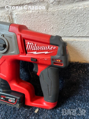 Акумулаторен безчетков перфоратор Milwaukee Fuel M12 CH-, снимка 2 - Бормашини - 53571235