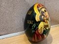 голямо дървено рисувано руско яйце"Богородица с младенеца"/, снимка 2