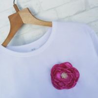 Тениска с цикламено цвете , снимка 1 - Тениски - 45305526