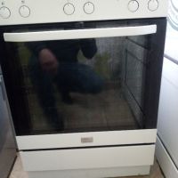 Свободно стояща печка с керамичен плот VOSS Electrolux 60 см широка!, снимка 4 - Печки, фурни - 45154635