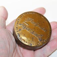 1910те Сладкарска "Фабрика Балъкчиевъ" Старинна рекламна метална кутийка от бонбони , снимка 2 - Антикварни и старинни предмети - 45297739