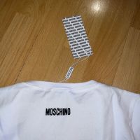 Moschino тениска, снимка 3 - Тениски - 45173414