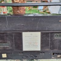 Радио касетофон ВЕФ, снимка 2 - Радиокасетофони, транзистори - 45305297