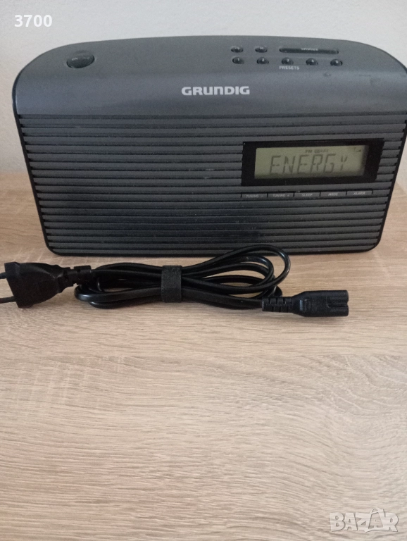 Grundig - преносимо радио с цифров тунер, снимка 1