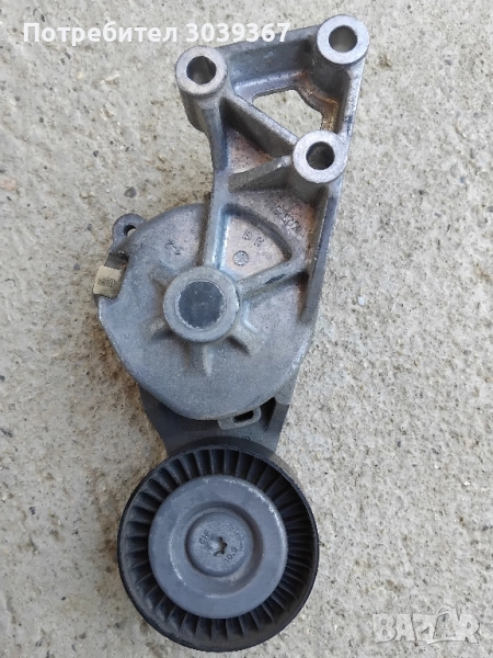 Обтегач за пистов ремък Голф 4 ( Golf IV), снимка 1