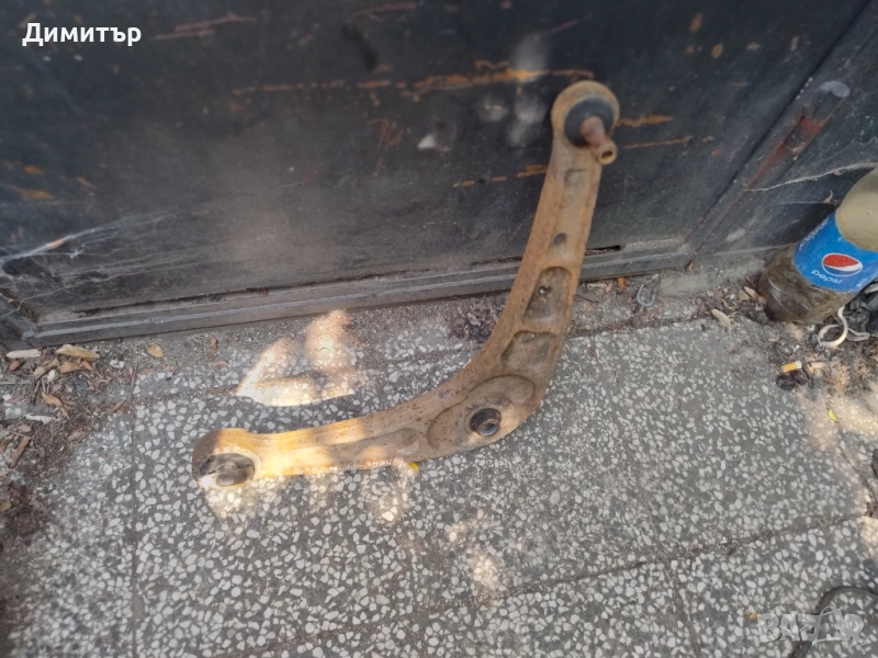 Носач Ляв За Рено Еспейс 3 2000г / Renault Espace 3 2000y, снимка 1