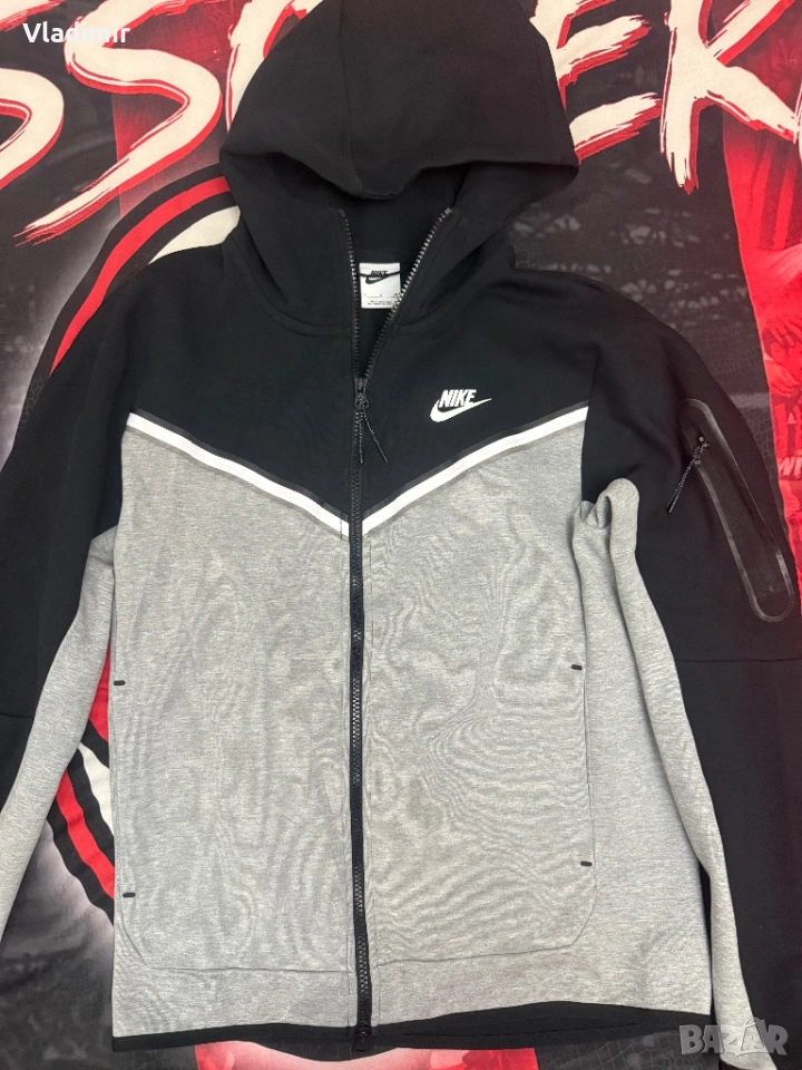 Оригинално горнище на Nike tech, снимка 1