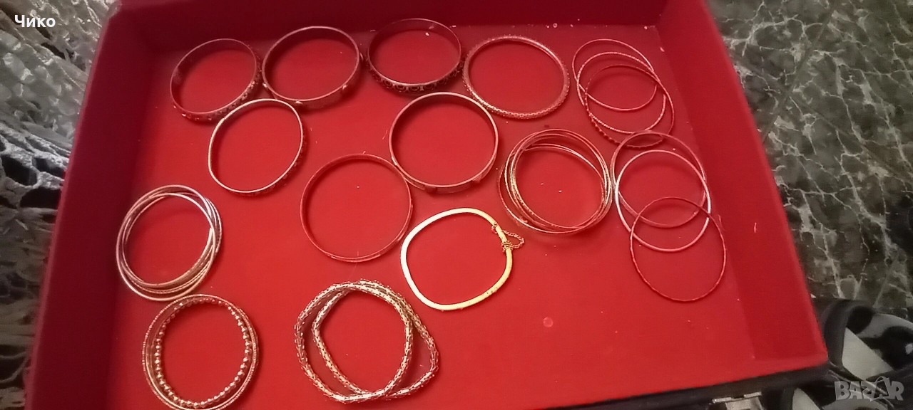 Стари бижута над 30 женски гривни, снимка 1