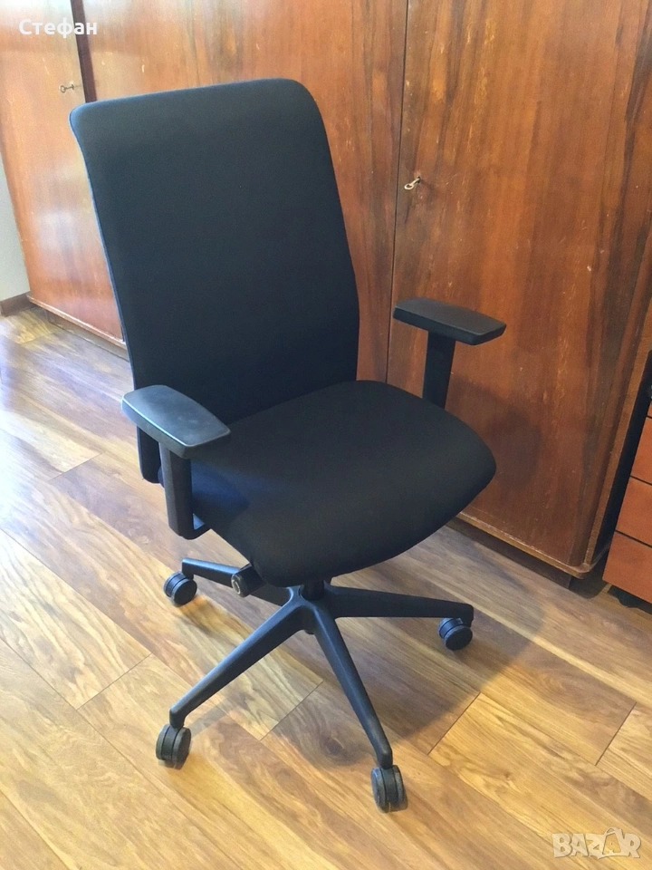 Премиум офис стол - черен, снимка 1