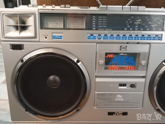 Радиокасетофон JVC M70L Boombox Ghettoblaster jvc rc m70l, снимка 4 - Радиокасетофони, транзистори - 52885755