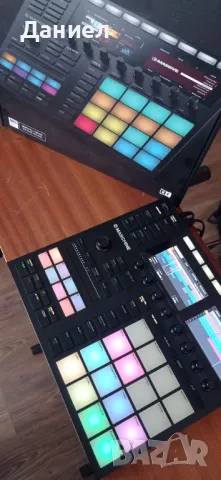 Native Instruments MASCHINE MK3, снимка 2 - Други - 46937927