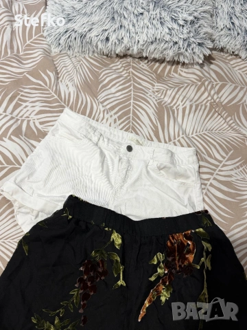 Къси панталонки, снимка 2 - Къси панталони и бермуди - 53998651