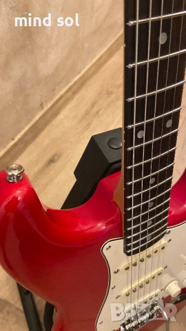 Squier by Fender 62 Reissue Stratocaster Red SQII-STR Japan MIJ, снимка 6 - Китари - 53333136