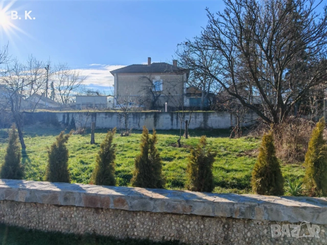Парцел с. Нови хан - с готов проект за къща