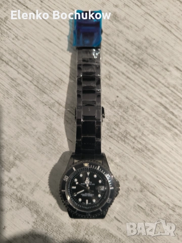 Продавам часовник 