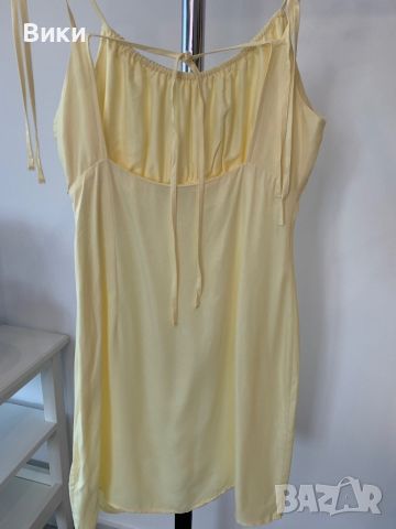 Жълта сатенена рокля, снимка 12 - Рокли - 46438584