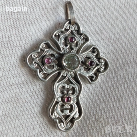 Уникален сребърен кръст с камъни., снимка 2 - Колиета, медальони, синджири - 53521926