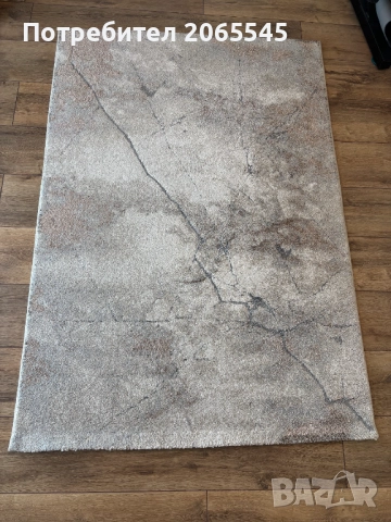 Килим в много добро състояние