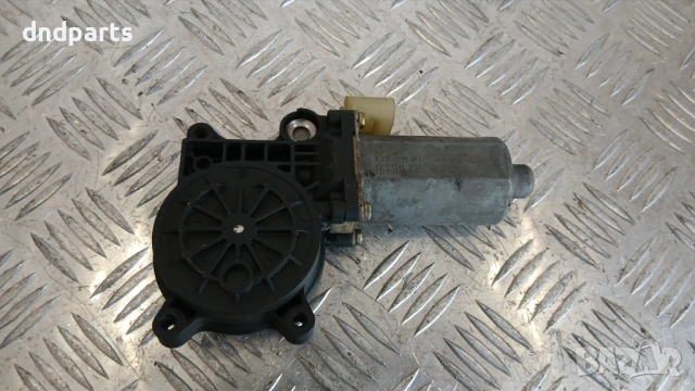 Моторче стъклоповдигач BMW 3 e46 2002г.(предно ляво) 676283620630 0130821716