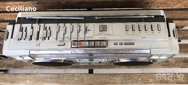 Радиокасетофон  JVC RC M-70 -Работещ, снимка 2 - Радиокасетофони, транзистори - 54083070