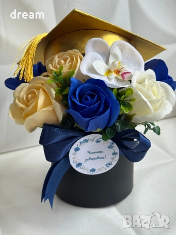 Тематични букети за абитуриенти, снимка 4 - Подаръци за жени - 54273758
