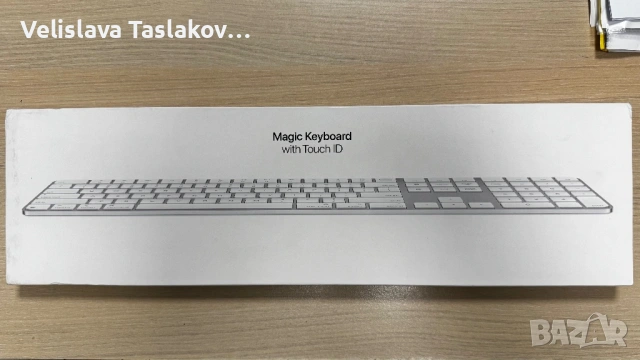 Apple Magic Keyboard (2024) w Touch ID and Numeric Keypad - International English