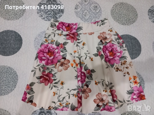 Дамски поли и рокля, снимка 5 - Поли - 51793650