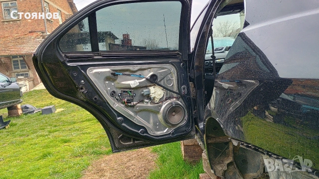 Задна лява врата за Mercedes E-Class W212 Facelift , снимка 2 - Части - 53910702