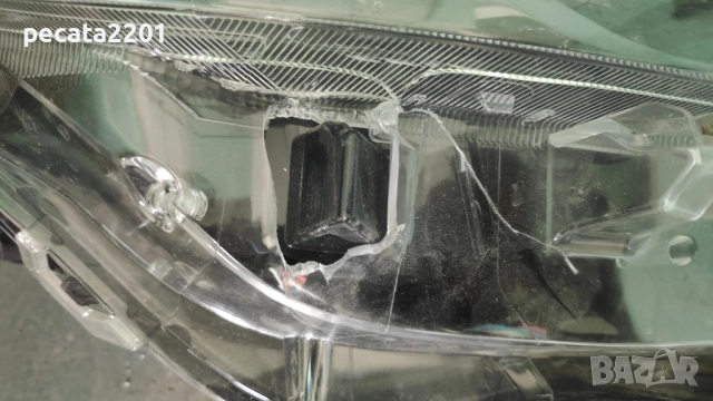Продавам - оригинален десен фар за Тойото Рав 4 2024 г. за части, снимка 2 - Части - 51763130