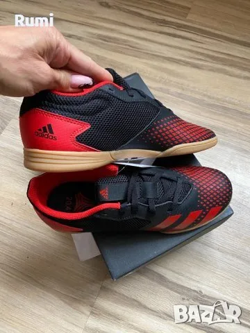 Оригинални нови маратонки ADIDAS Predator 20.4 In Sala J ! 37,38 н, снимка 5 - Детски маратонки - 47397476