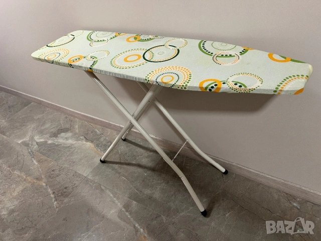 Дъска за гладене - КАТО НОВА !!!