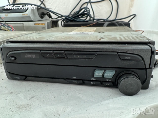Пълна OEM Alpine Premium Audio & Navigation система за Jeep Grand Cherokee, снимка 2 - Части - 51422643