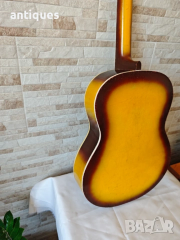 Класическа акустична китара от соц-а - КРЕМОНА, снимка 7 - Китари - 54252692