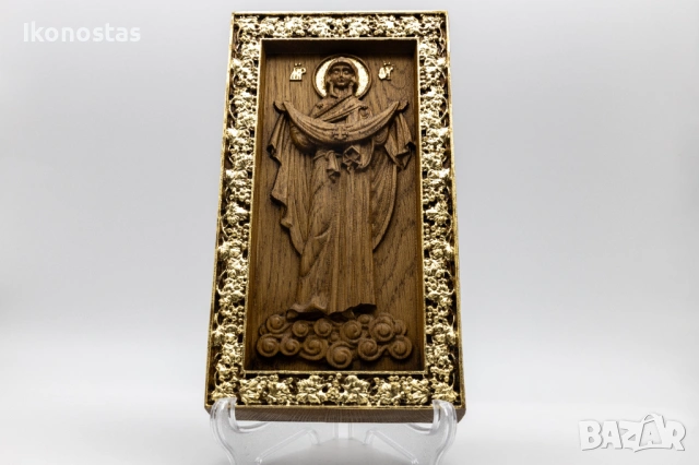 Позлатена релефна икона на Пресвета Майка Дева от дъб, снимка 4 - Икони - 53223452