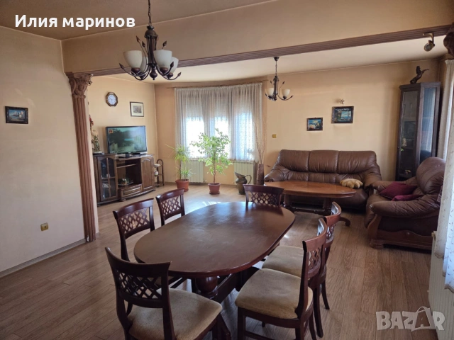 Продава тристаен Апартамент