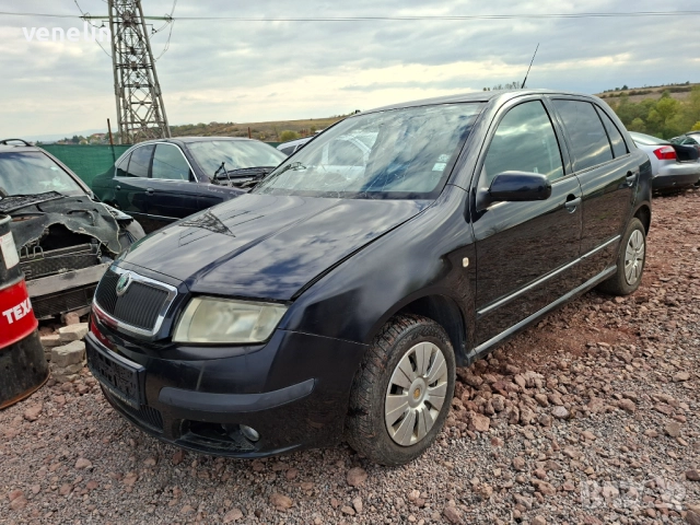 Шкода Фабия 1.0 3цил. На Части, снимка 2 - Автомобили и джипове - 52899257