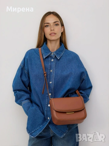 НОВА кожена чанта през рамо RESERVED