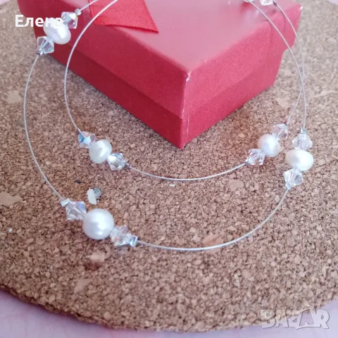 Колие с кристали и естествени перли , снимка 2 - Колиета, медальони, синджири - 50130217