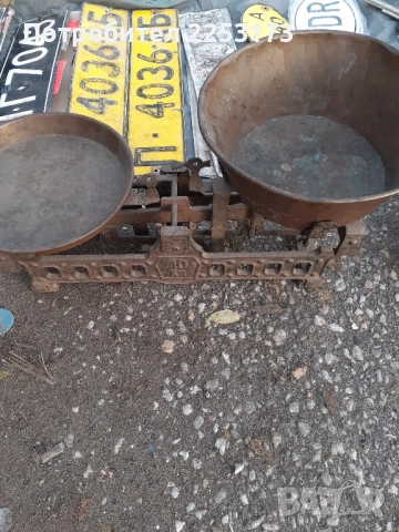 Много запазен кантар с тежести.Стари кантари., снимка 3 - Везни - 32292404