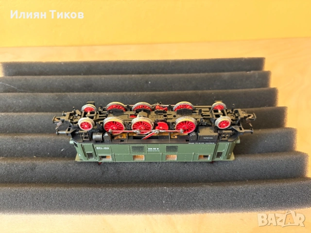 Електрически локомотив Roco E32 / BR132 H0 1:87 влак, вагон, влакче, снимка 8 - Влакчета, самолети, хеликоптери - 53777006