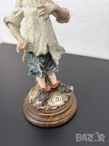 Италианска фигура на Джузепе Армани - „Пеещото момче“ №7959, снимка 4 - Колекции - 53838527