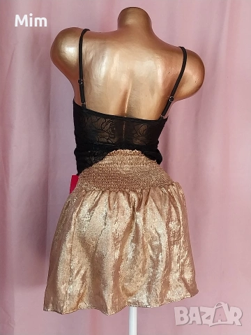 S Черно дантелено бюстие/топ/ и златиста пола, снимка 4 - Корсети, бюстиета, топове - 53752075