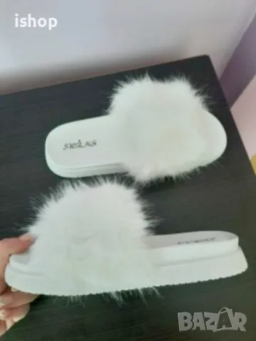 Бели Чехли С Пух, снимка 1